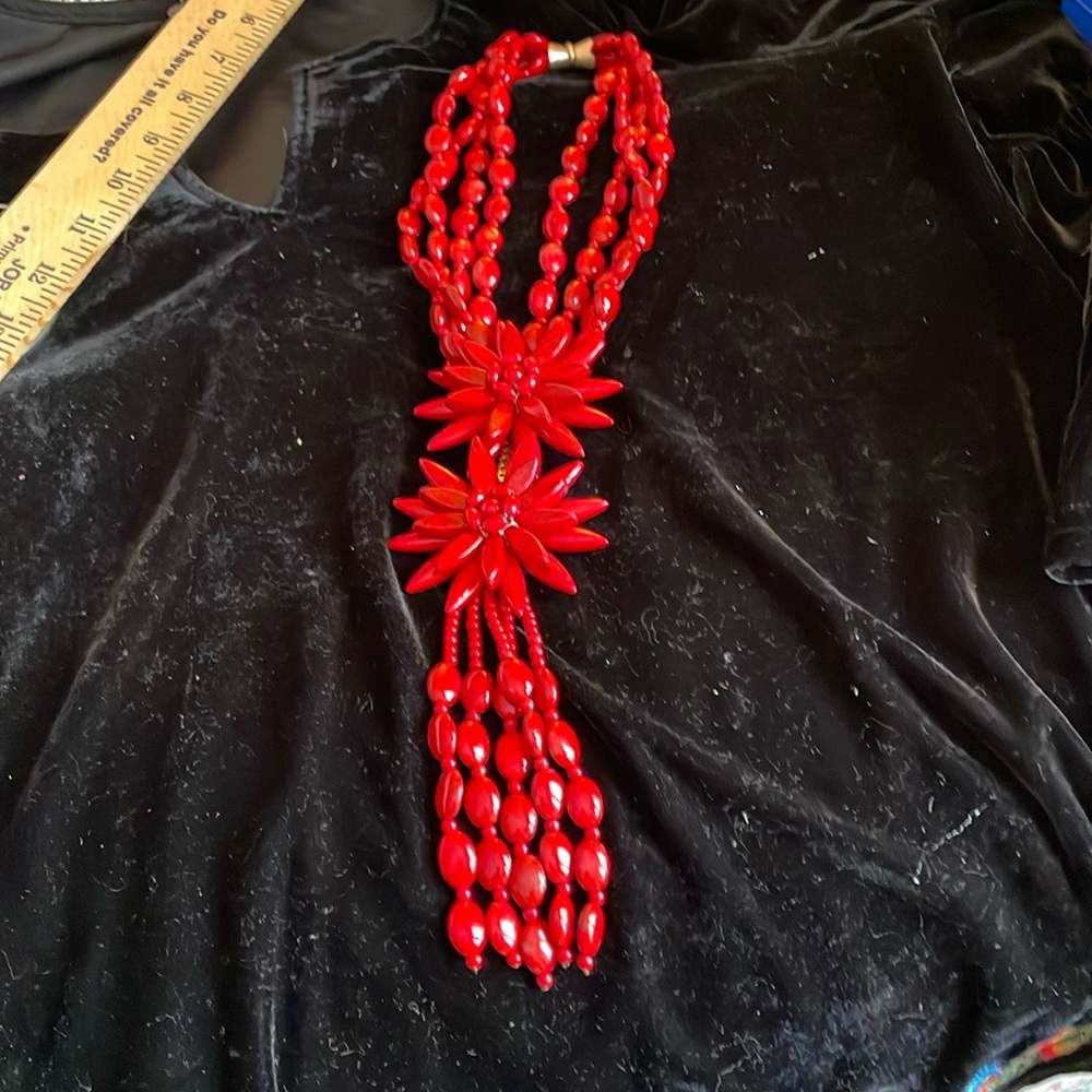 Flower necklace